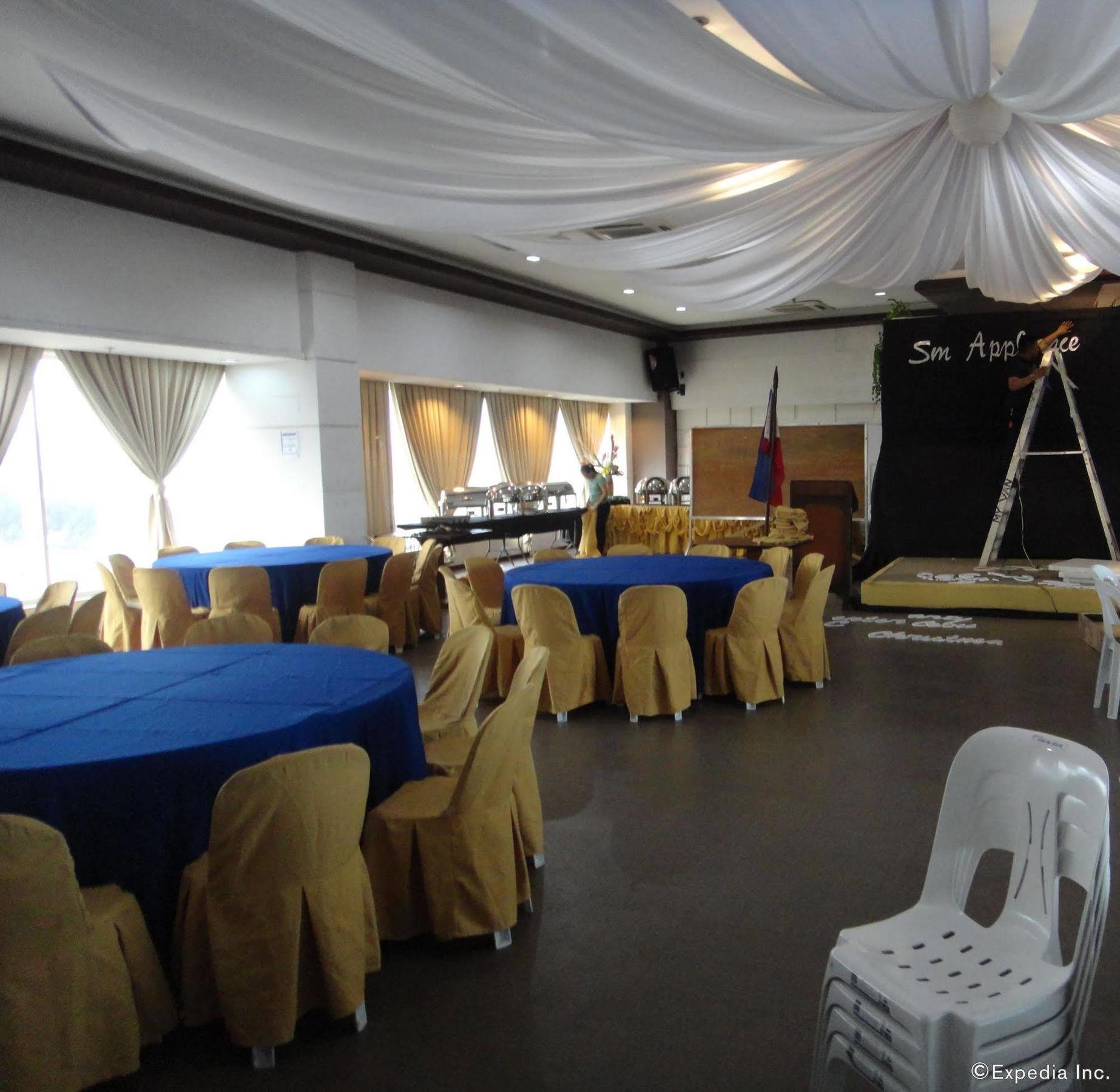 Cityscape Hotel Mandaue City Exterior photo